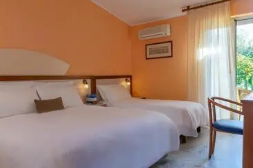 Resort Otel Baia Di Tempsa