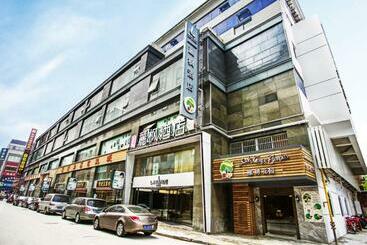 Lavande Hotel Suzhou Guanqian