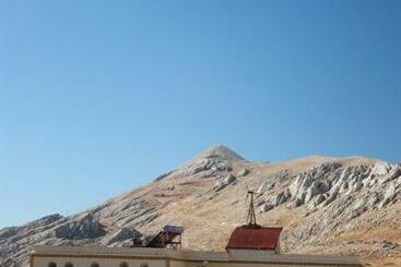 Sunrise Nemrut Güneş Motel