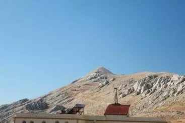 Sunrise Nemrut Güneş Motel