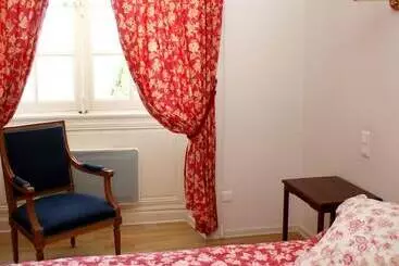 Otel Hôtel De Bastard