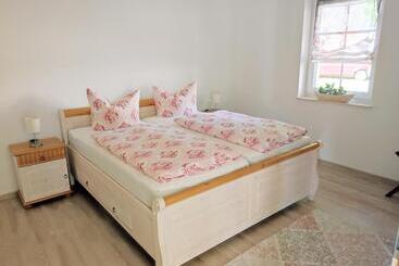 דירות לתיירים Ferienwohnung Am Tannenwald