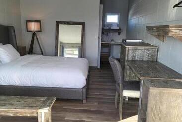 Hotelli Parkside Inn