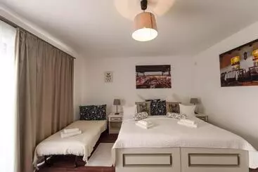Apart Hotel Rókusfalvy Birtok Vendégház Etyek