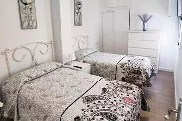 ツーリストアパートメント Infantes Beach Apartment