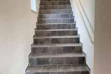 ツーリストアパートメント Sunny Attic Apartment