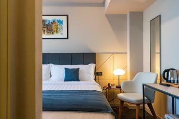 هتل Reikartz King Tamar Tbilisi