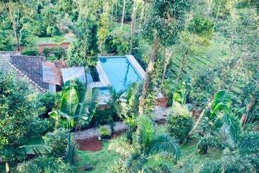 Bed and Breakfast Vythiri Misty Wind Holiday Homes