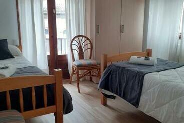 ペンション Pensión Río Umia