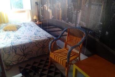 هاستل Sant Jordi Cami De Ronda