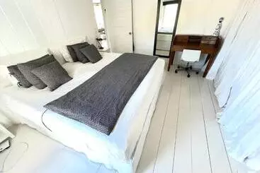 Tourist flats Nice 2 Bed Rooms Villa At Saint Barth
