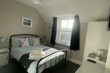 Majatalo Ivy Bank Guest House, Tenby