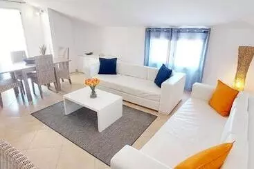 Branco Suites   Rooms & Holiday Apartments