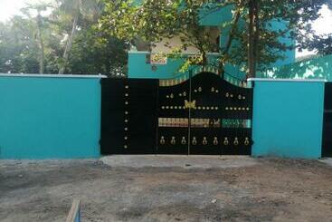 Hotel Le Springlynn Residency