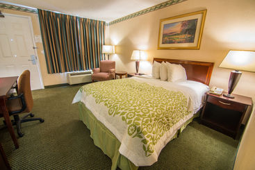 ホテル Days Inn & Suites Latham/Albany North