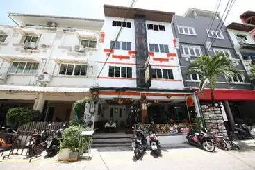 Hotel Patong Station House