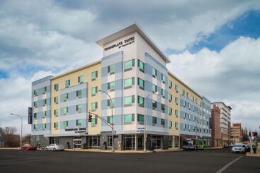 هتل Towneplace Suites By Marriott Louisville Downtown