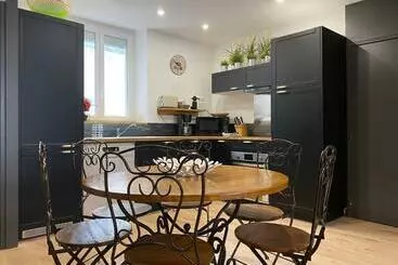 Apartamentos turísticos Appartement Charmant T3, Centre Ville De Millau