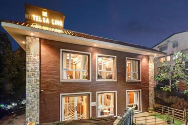 هتل Grand Villas Near Delhi Igi Airport