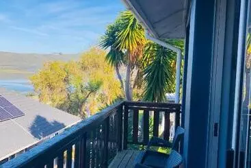 ツーリストアパートメント Knysna Lagoon View