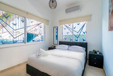 Turista apartmanok Nala   2 Br Apartment In Larnaca