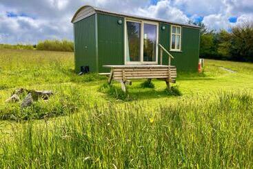 游客公寓 Stepping Stones Glamping ‘the Olive’