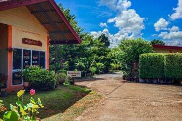 Bed and Breakfast ขวัญใจรีสอร์ท