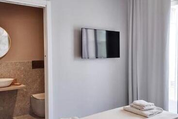 Nocleg ze śniadaniem Room45