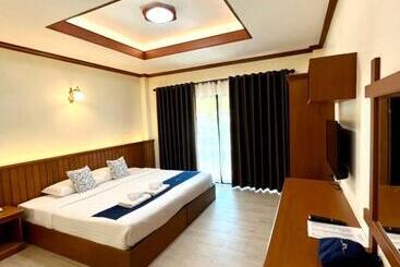 Huen Him Kong Hotel Phrae