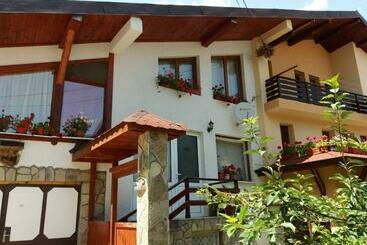 Pensjonat къща за гости орфей