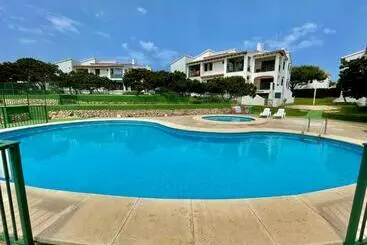 Pisos turísticos Boschapartamento De 2 Dormitorios Y Con Piscina