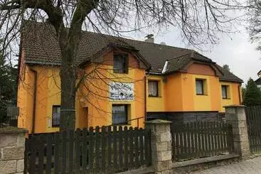 Majatalo Penzion Borováček