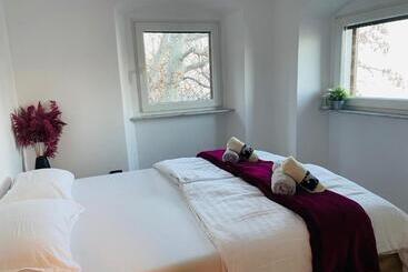 관광객 아파트 Apartments Nina