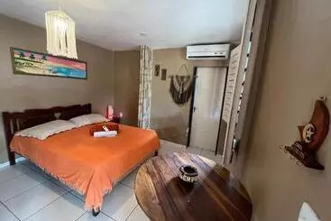 Auberge Canoa Roots Camping