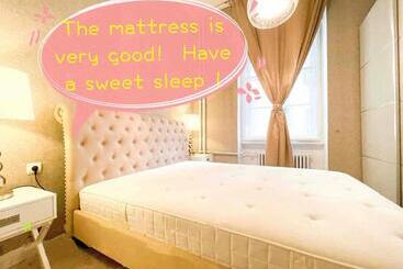 آپارتمان‌های توریست‌ها Downtown Deak Ferris Wheel Luxury Home