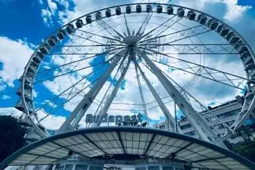 Turistihuoneistot Downtown Deak Ferris Wheel Luxury Home
