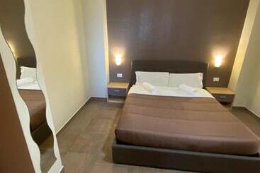 Nick & Santo S Holiday Homes B&b