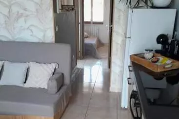 ツーリストアパートメント Appartement T1 Plain Pied