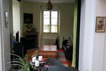 آپارتمان‌های توریست‌ها Le Palmier, Maison De Ville, 3 Chambres Et Jardin/terrasse