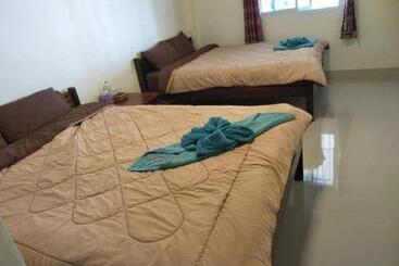 פנסיון Baan Dongsak River View