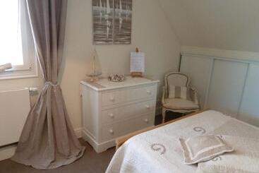 تختخواب و صبحانه L Imprévu