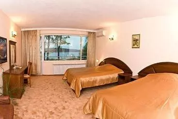 ホテル хотел златна котва