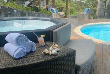 هتل آپارتمان Kaz Orèa