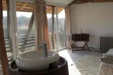 Majatalo онгъл запад