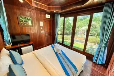 Majatalo บ้านสวนในฝัน ตลาดน้ำท่าคา