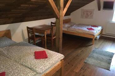 Retkeilymaja Penzion Olesnice