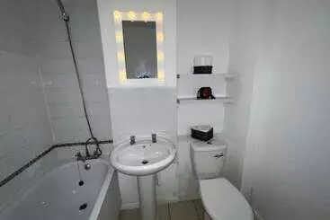 Turistihuoneistot Impeccable 2 Bed Apartment In Grays London