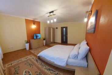 آپارتمانهای توریستها Rhs Host