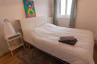 ツーリストアパートメント Votre Maison Loin De Chez Vous