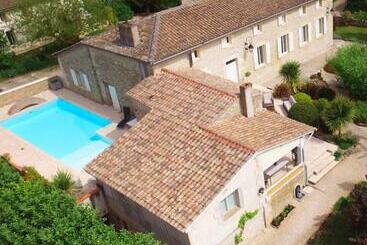 צימר Domaine Des Deux Rivieres